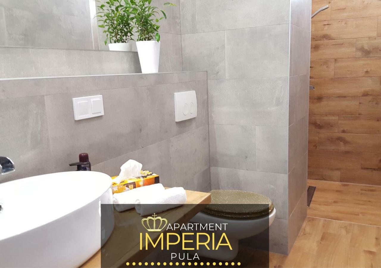 Apartment Imperia *** Pula Exterior photo